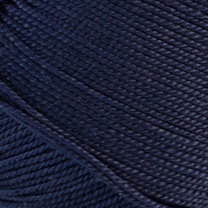 Hilo para tejer Modista Diana 3 hebras de 100% algodón en color 909, muestra el hilo de 100 g en la imagen.